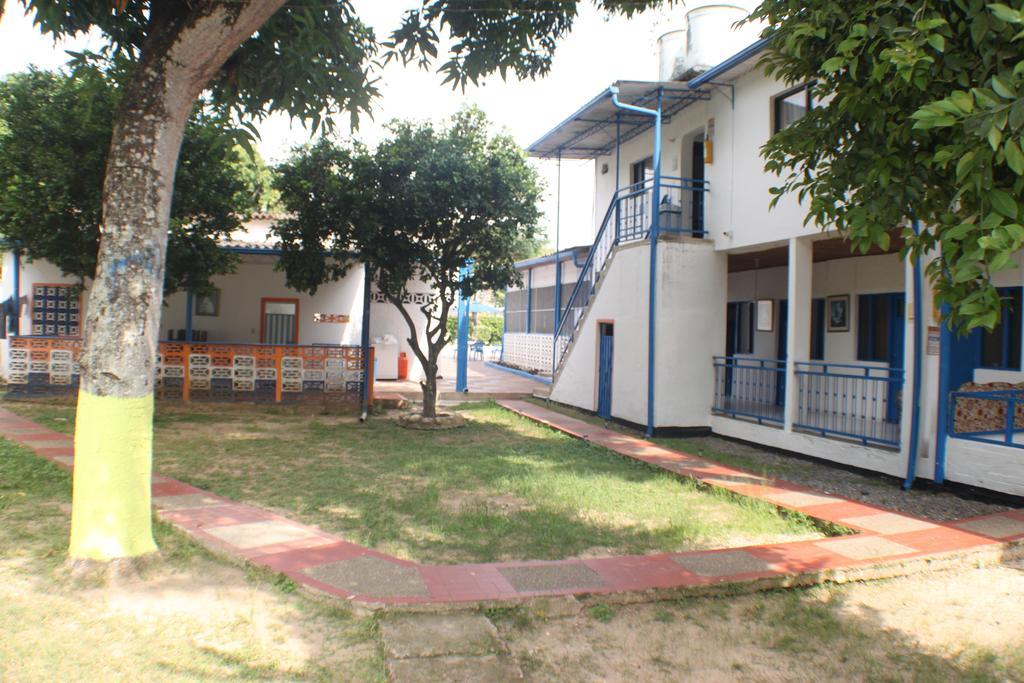 Villa Katherine Melgar Exteriör bild